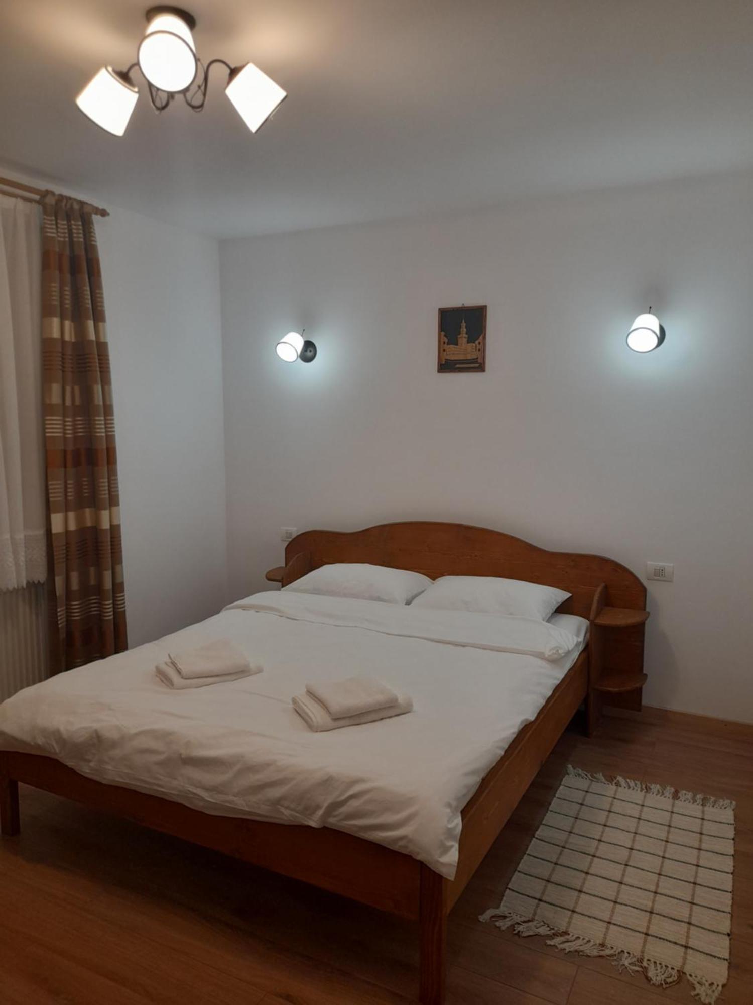 Ludo Hotel Fagaras Room photo